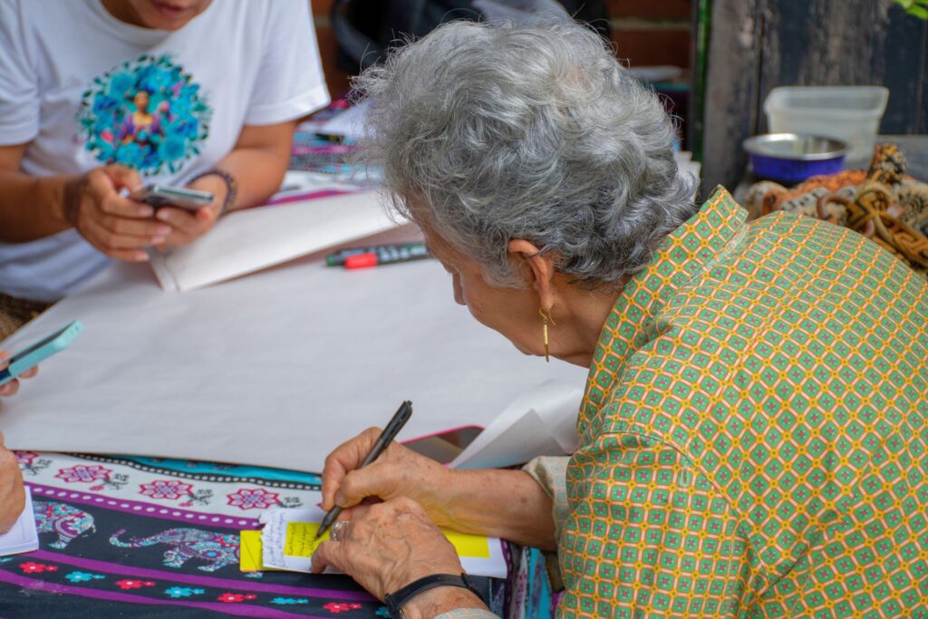 Mujeres Líderes en Emergencia (MLE) – CARE Colombia